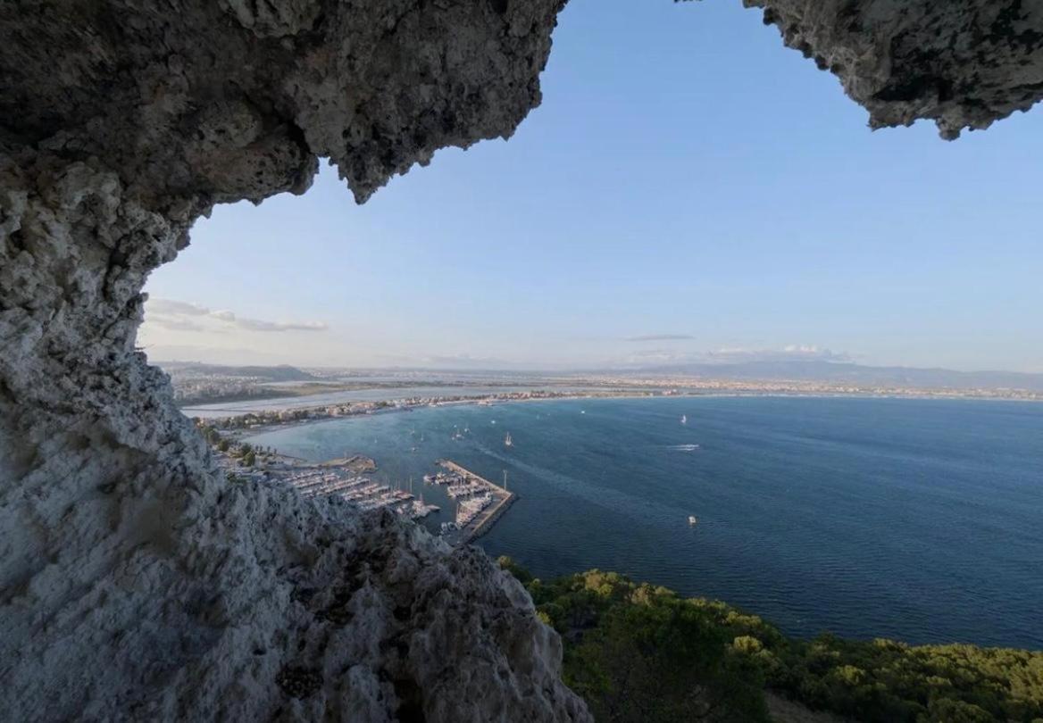 Suite Sardinia Holiday Cagliari Ngoại thất bức ảnh